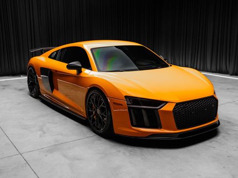 Used 2017 Audi R8 V10 plus AWD/4WD image 13