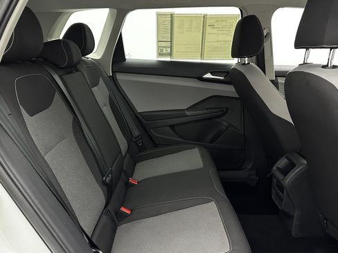 Used 2023 Volkswagen Taos S image 31