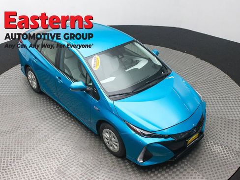 Used 2021 Toyota Prius Prime XLE w/ Carpet Mat Package (TMS) image 3