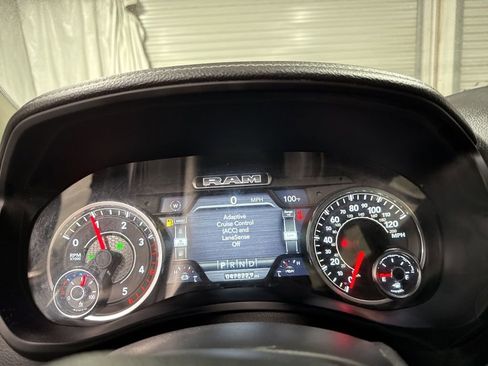 Used 2024 RAM 2500 Laramie w/ Safety Group AWD/4WD image 31