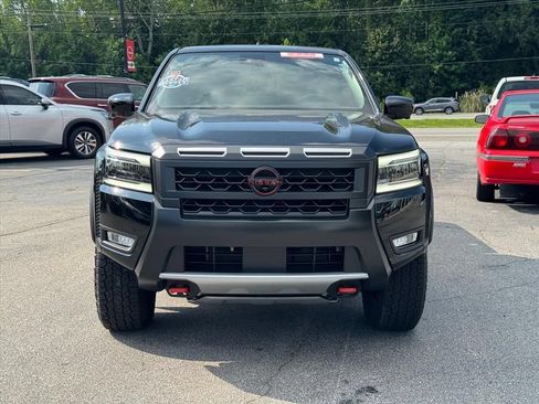 Certified 2025 Nissan Frontier PRO-4X w/ Pro Premium Package AWD/4WD image 8