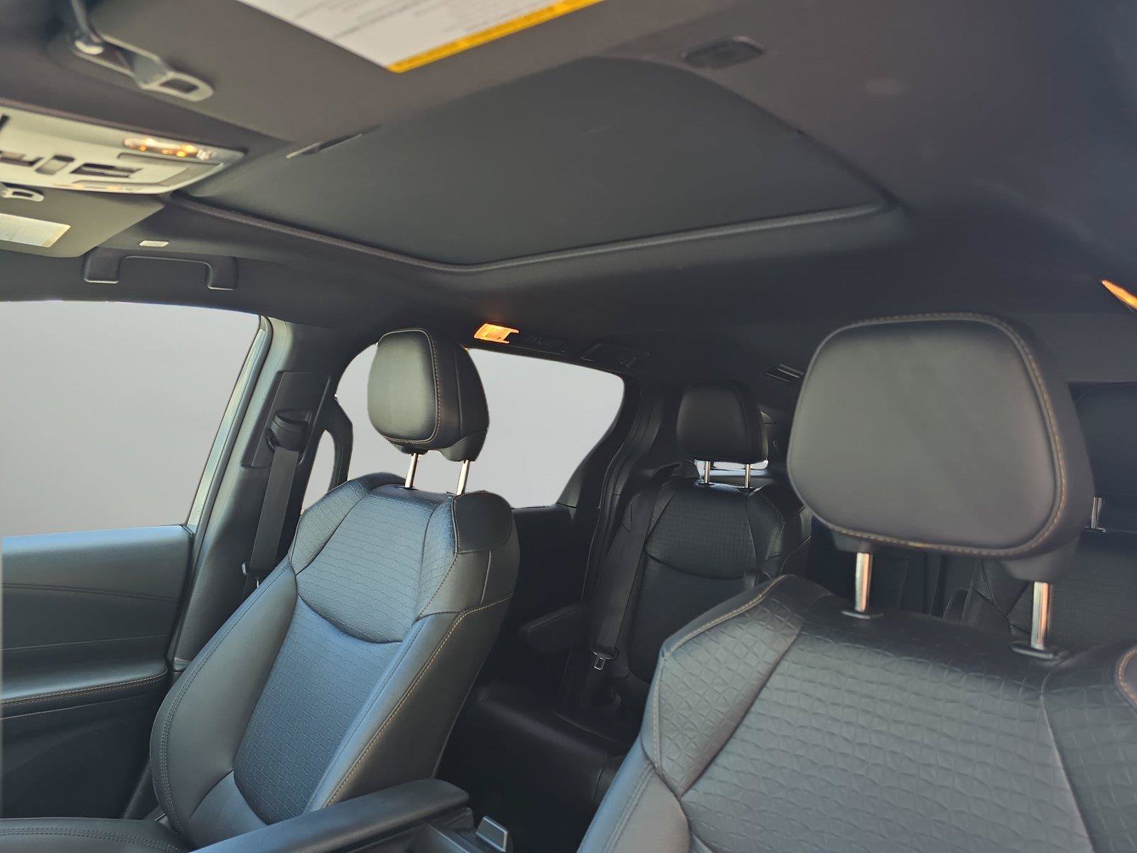 Used 2026 Toyota Sienna XLE Woodland Edition AWD/4WD image 27