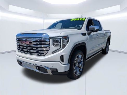 Used 2024 GMC Sierra 1500 Denali w/ Denali Reserve Package AWD/4WD image 8