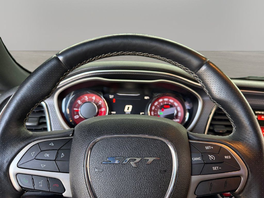 Used 2016 Dodge Challenger SRT Hellcat RWD image 18