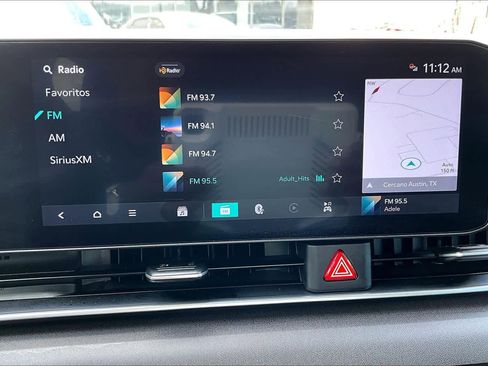 Used 2025 Kia Carnival EX image 31