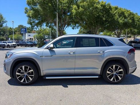 Used 2025 Volkswagen Atlas Cross Sport SEL Premium R-Line AWD/4WD image 7
