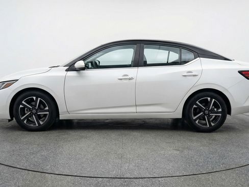 Used 2025 Nissan Sentra SV FWD image 5