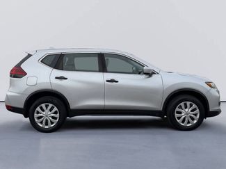 Used 2018 Nissan Rogue S video 2