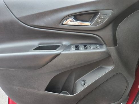Used 2019 Chevrolet Equinox LT w/ Driver Convenience Package FWD image 34