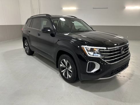 New 2026 Volkswagen Atlas SE image 4