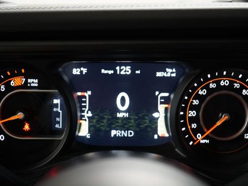 Used 2025 Jeep Wrangler Unlimited Rubicon AWD/4WD image 16