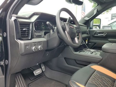 New 2026 GMC Sierra 2500 AT4 w/ Technology Package AWD/4WD image 23