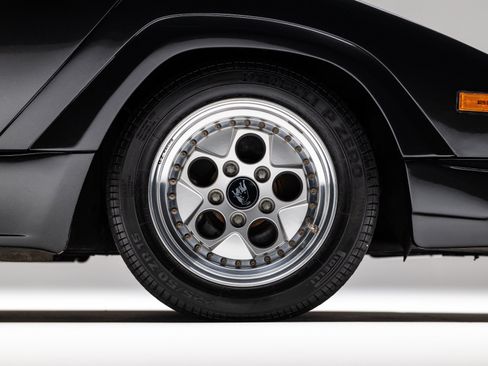 Used 1989 Lamborghini Countach Coupe RWD image 48