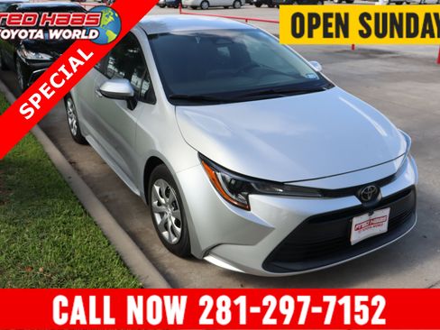 Used 2024 Toyota Corolla LE FWD image 1