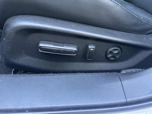 Used 2018 Honda Accord Touring image 6