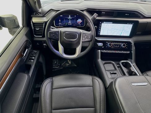 Used 2024 GMC Sierra 2500 Denali w/ Denali Reserve Package image 24
