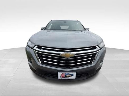 Certified 2023 Chevrolet Traverse LT FWD image 3