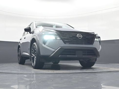 Used 2026 Nissan Rogue Dark Armor FWD image 24