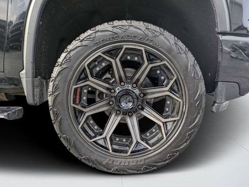 Used 2021 Chevrolet Silverado 2500 High Country w/ Z71 Off-Road Package AWD/4WD image 10