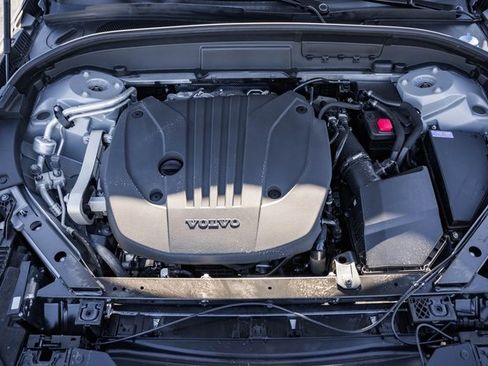 New 2026 Volvo XC60 B5 Plus w/ Climate Package image 19