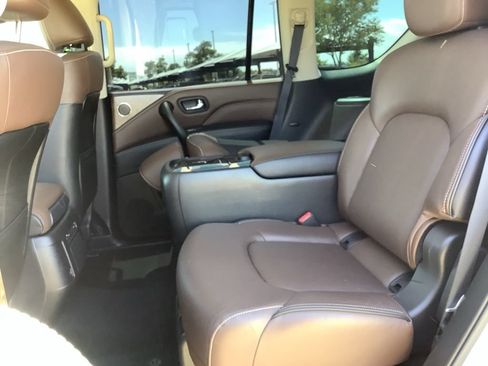 Used 2023 INFINITI QX80 Premium Select w/ Cargo Package AWD/4WD image 9