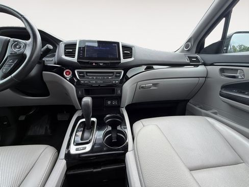 Used 2019 Honda Ridgeline RTL-E image 16