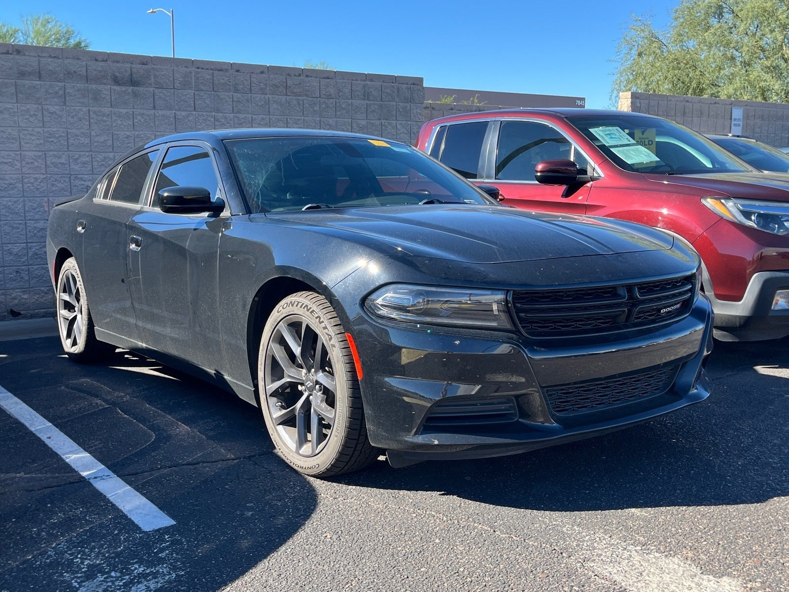 Used 2023 Dodge Charger SXT w/ Blacktop Package RWD image 5