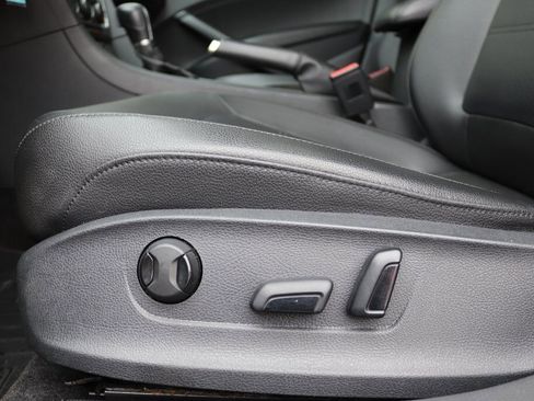 Used 2016 Volkswagen Passat 1.8T SE image 22