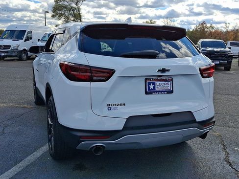 Used 2023 Chevrolet Blazer LT w/ Driver Confidence Package image 9