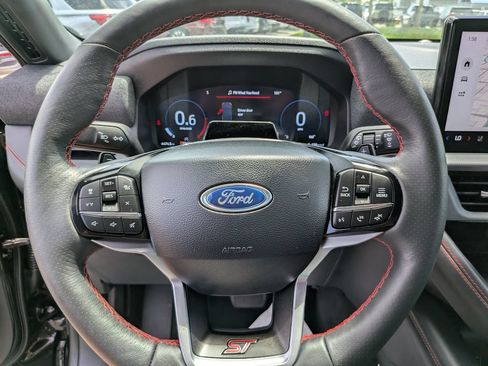 Used 2026 Ford Explorer ST w/ Sun And Sound Package AWD/4WD image 32