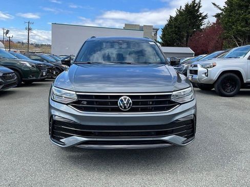 Used 2022 Volkswagen Tiguan SE R-Line AWD/4WD image 3