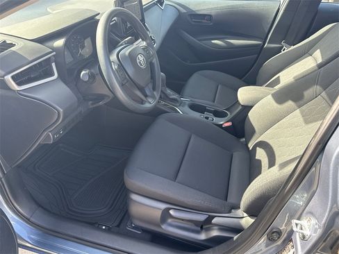 Used 2025 Toyota Corolla LE image 9