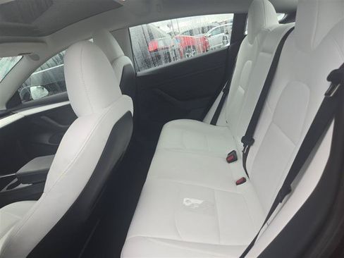 Used 2023 Tesla Model 3 Standard Range RWD image 5