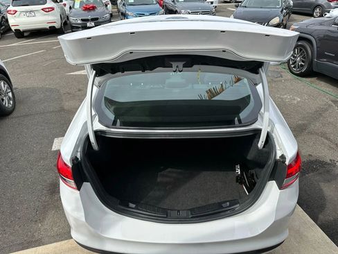 Used 2017 Ford Fusion SE image 15