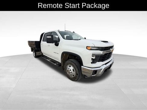 Used 2024 Chevrolet Silverado 3500 LT w/ Convenience Package image 5