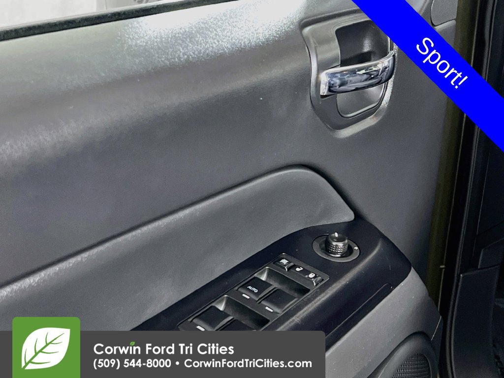 Used 2016 Jeep Compass Sport w/ Power Value Group AWD/4WD image 11