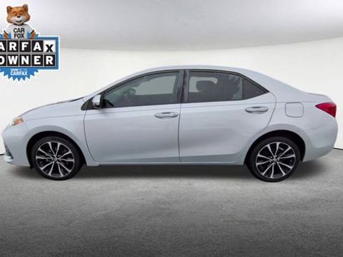 Used 2019 Toyota Corolla L image 5