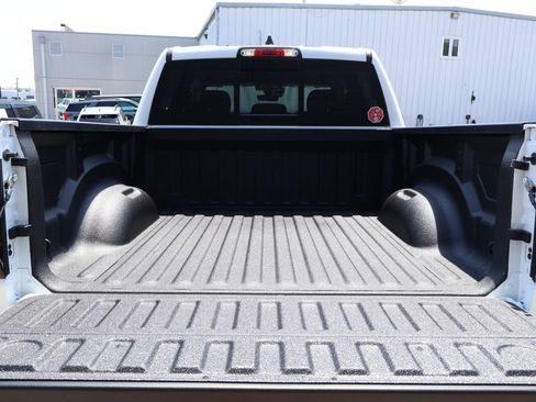 New 2026 RAM 1500 Express AWD/4WD image 38