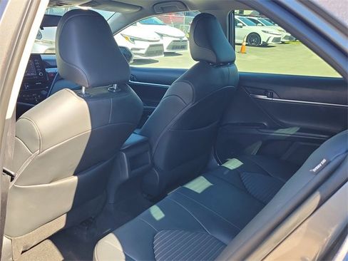 Used 2023 Toyota Camry SE image 6