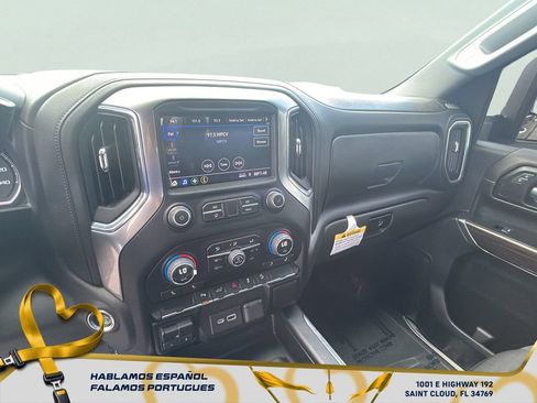 Used 2023 Chevrolet Silverado 2500 LT w/ Z71 Chrome Sport Edition image 21