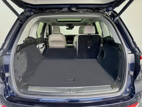 Used 2022 Jeep Grand Cherokee Overland w/ Advanced Protech Group III image 20