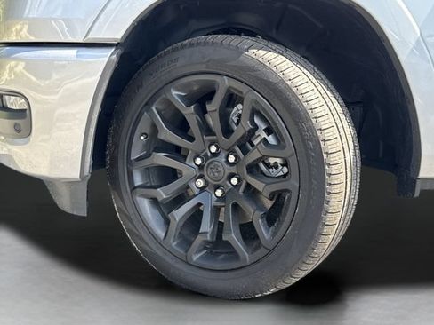 Used 2025 RAM 1500 Limited AWD/4WD image 49