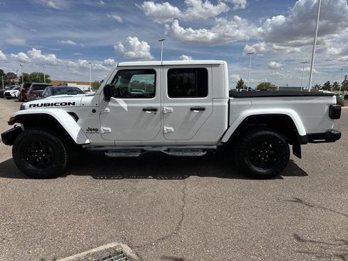 Used 2020 Jeep Gladiator Rubicon AWD/4WD image 3