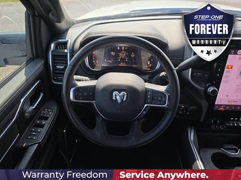 Used 2025 RAM 2500 Laramie AWD/4WD image 15