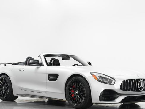 Used 2018 Mercedes-Benz AMG GT C image 32