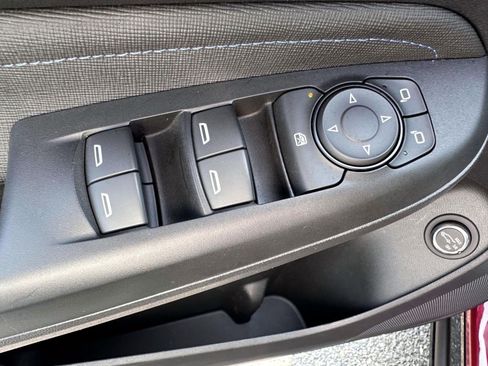 Used 2024 Buick Envista Sport Touring w/ Convenience I Package FWD image 9