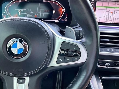 Used 2022 BMW X5 sDrive40i w/ M Sport Package RWD image 25