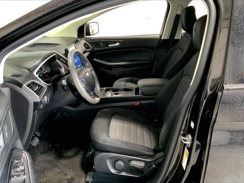 Used 2021 Ford Edge SE FWD image 15