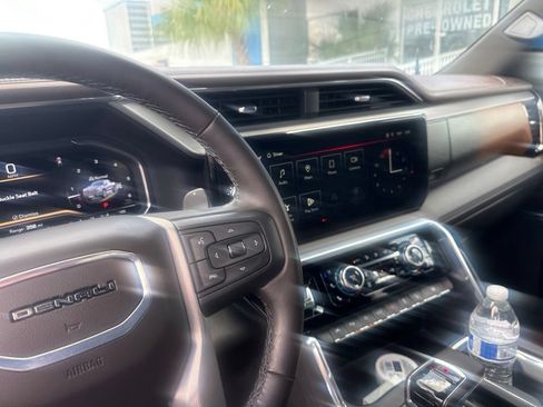 Used 2024 GMC Sierra 1500 Denali w/ Denali Reserve Package AWD/4WD image 20
