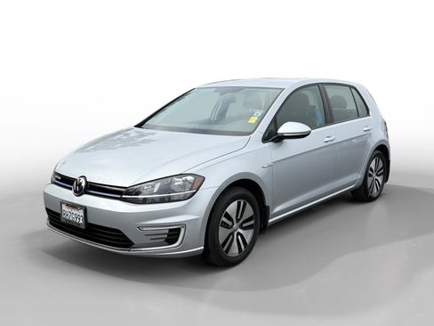 Used 2019 Volkswagen e-Golf SE w/ Driver Assistance Package image 1